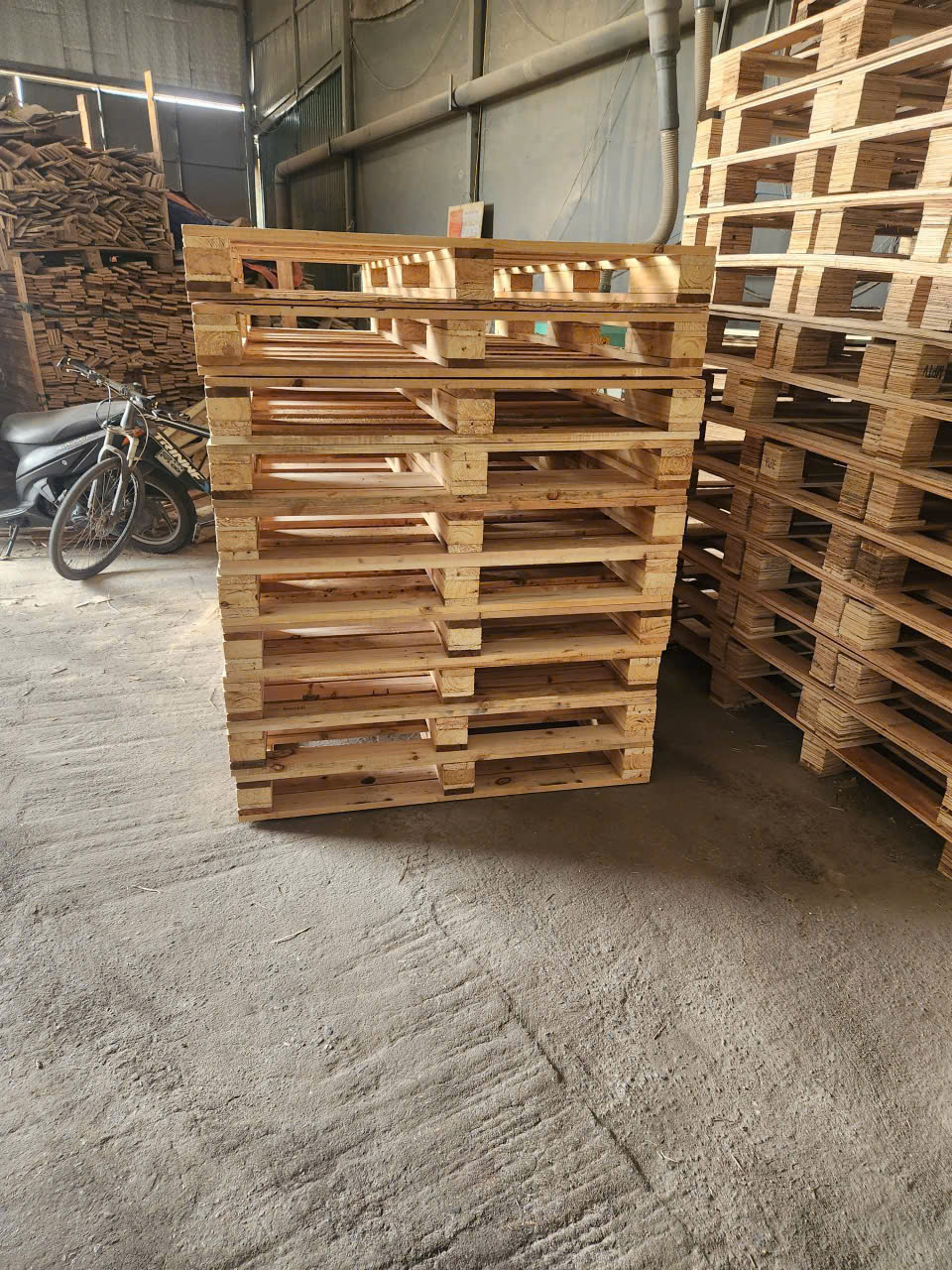 Pallet gỗ theo yêu cầu - hình ảnh 8