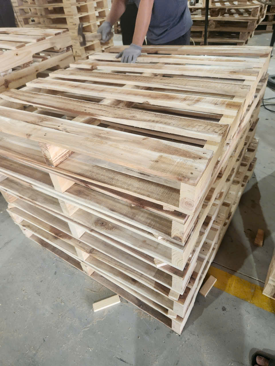 Pallet gỗ 2 hướng nâng - hình ảnh 5
