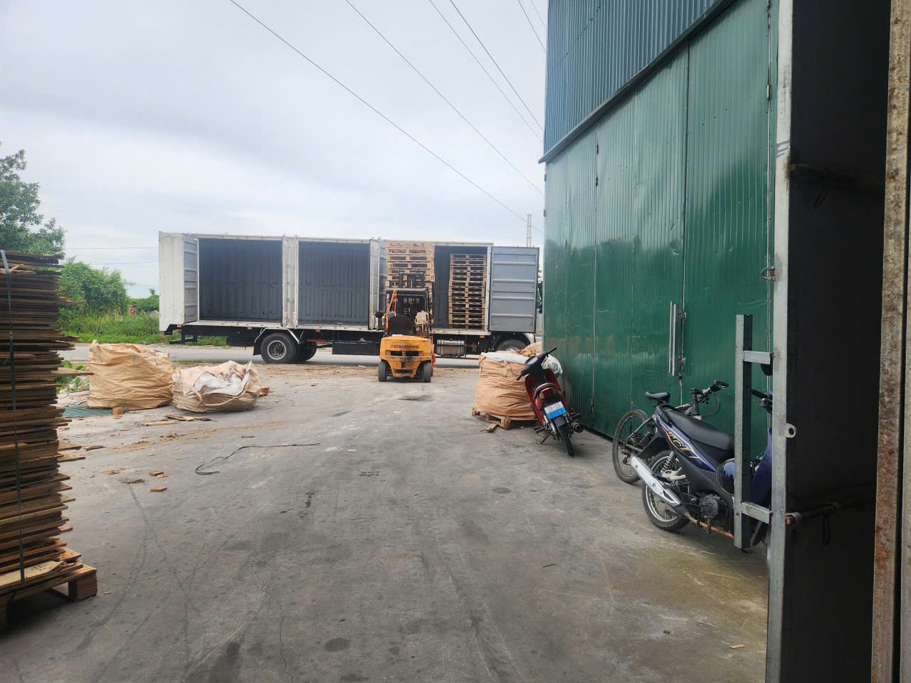 Gỗ nhập khẩu - hình ảnh 6